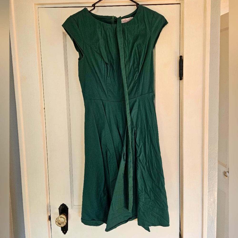 Elegant Green Cap Sleeve Dress